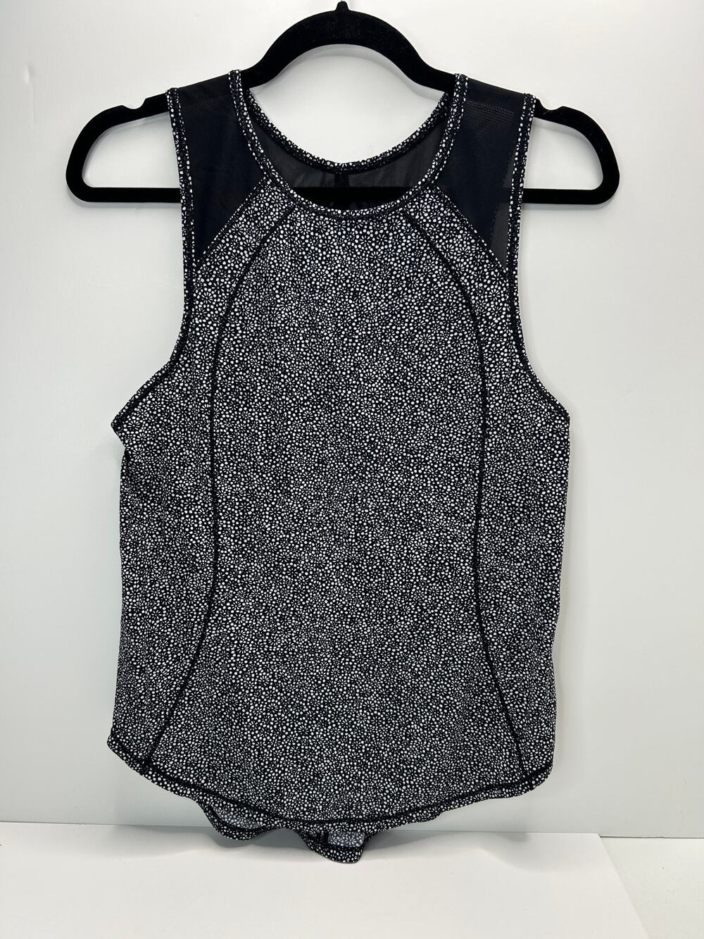 Lululemon Freckle Flower Sculpt Tank Top Black/White Women XS (estimated)